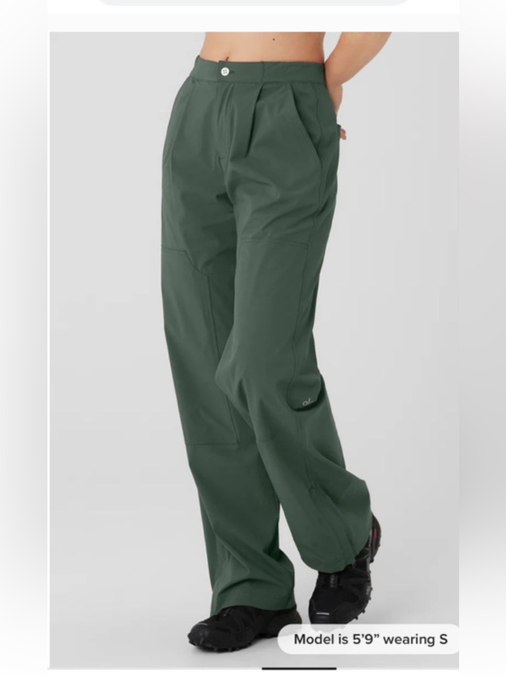 NWOT ALO YOGA FLIP IT TROUSER DARK CACTUS SIZE MEDIUM